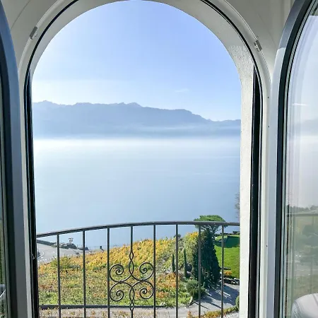 With 360° View Overlooking Geneva And Alps Gasthuis Puidoux