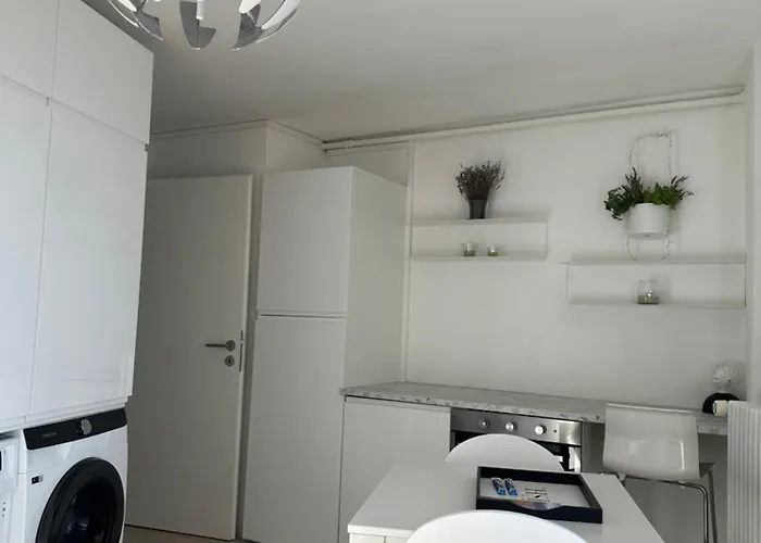 With 360° View Overlooking Geneva And Alps 4* Puidoux